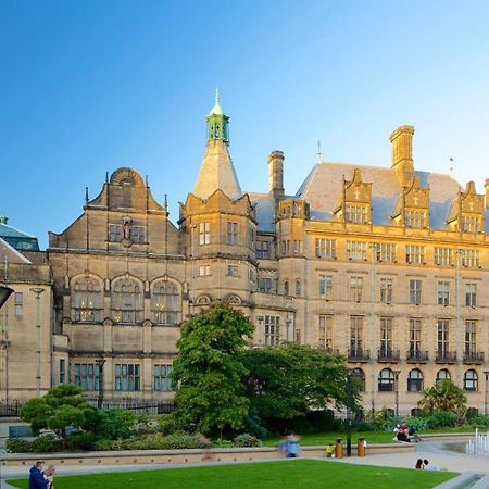 Sheffield City Centre , Free Wifi & Parking - Private Room - Shared House Eksteriør billede