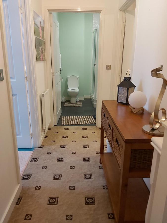 Sheffield City Centre , Free Wifi & Parking - Private Room - Shared House Eksteriør billede